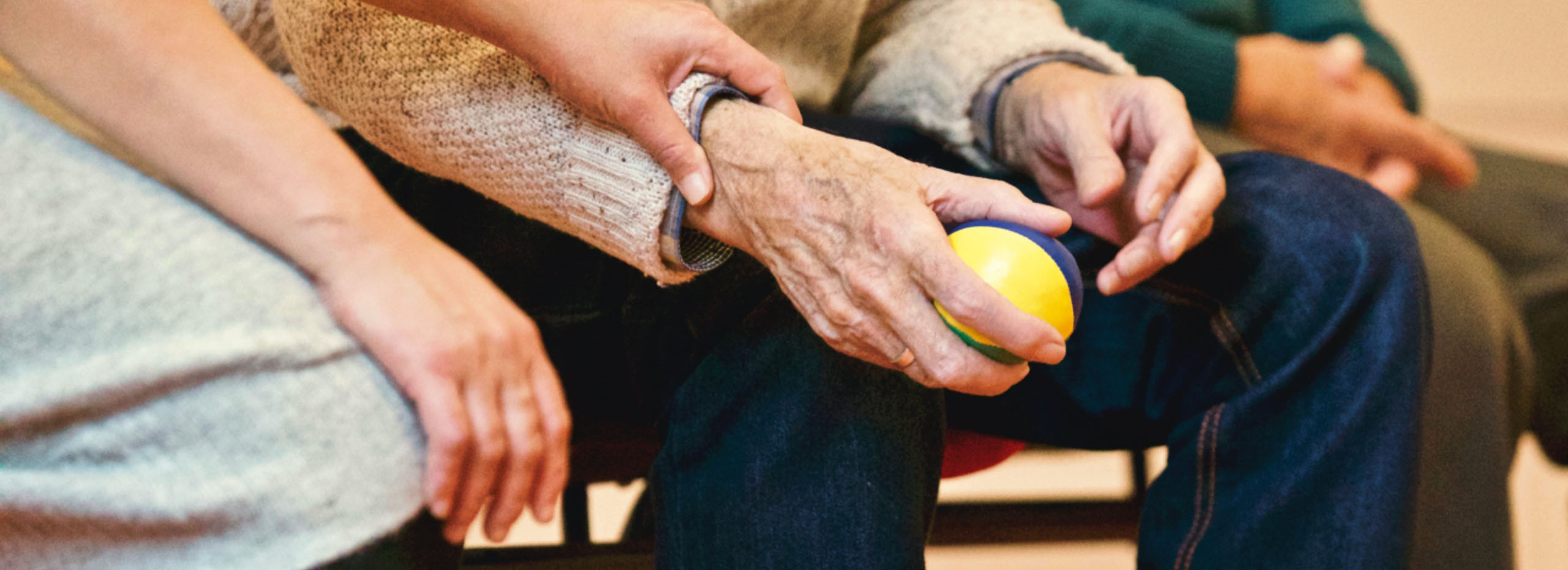 Il caregiver familiare: un ruolo cruciale ma poco riconosciuto nella cura dei propri cari